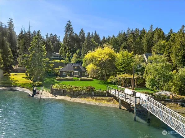 7268 NE Little Harbor Lane, Bainbridge Island, WA 98110