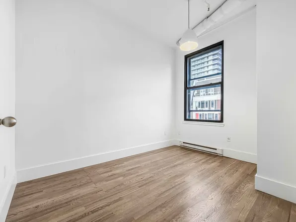 44 Berry Street image 6 of 11