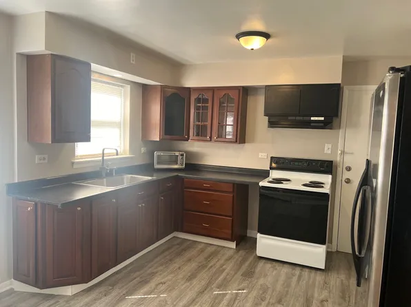 3609 W 79th St APT 2, Chicago, IL 60652