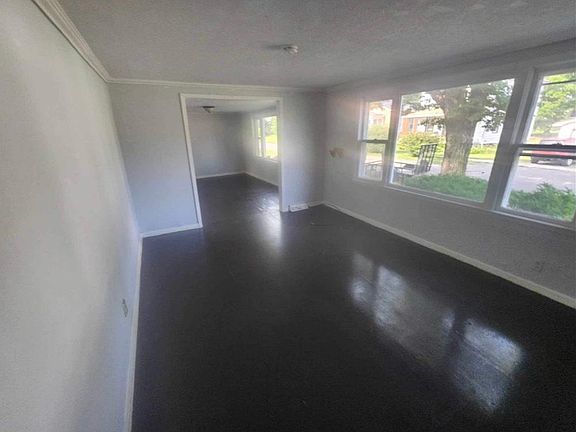 3rd image of 65 Cass St APT 1
