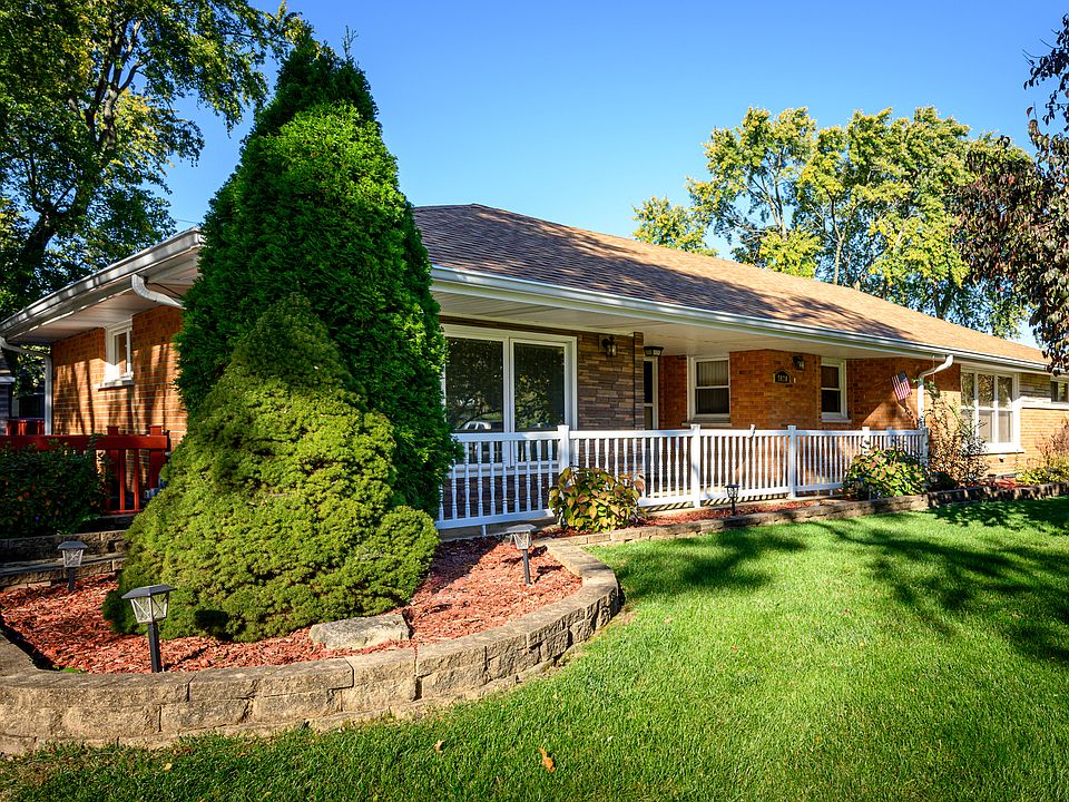 1st image of 9020 S 84th Ct
