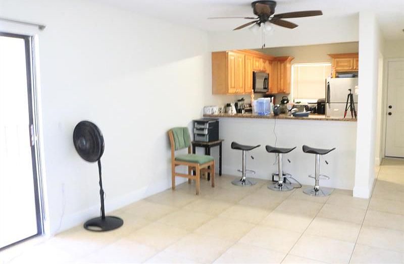 1st image of 1562 Lake Crystal Dr