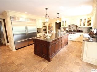 86 Caramel Rd, Commack, NY 11725