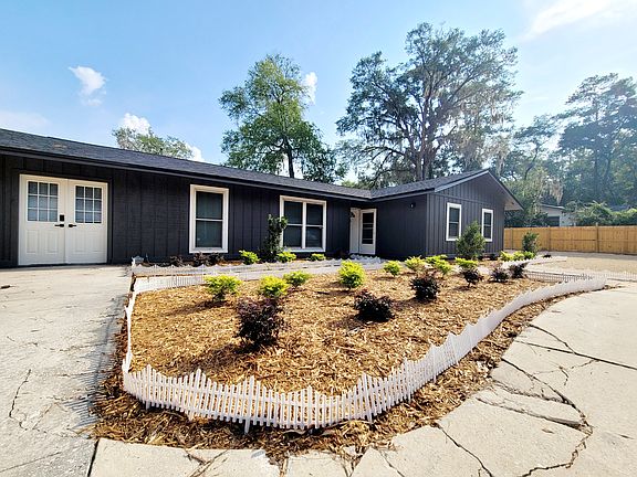 4th image of 3116 W University Ave