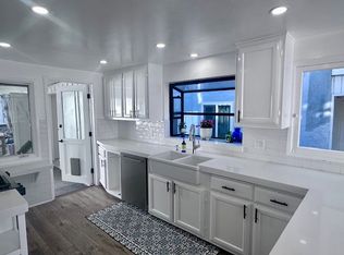 2456 Manhattan Ave, Hermosa Beach, CA 90254