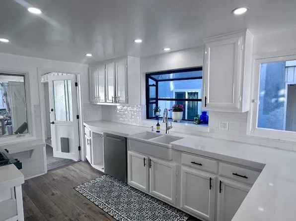 2456 Manhattan Ave, Hermosa Beach, CA 90254