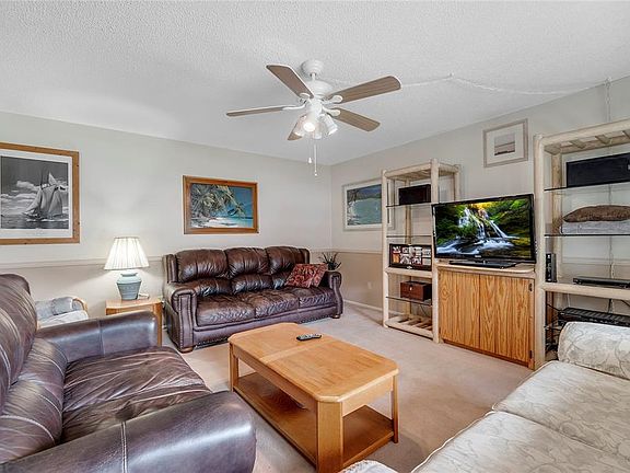 3rd image of 108 Laguna Ct