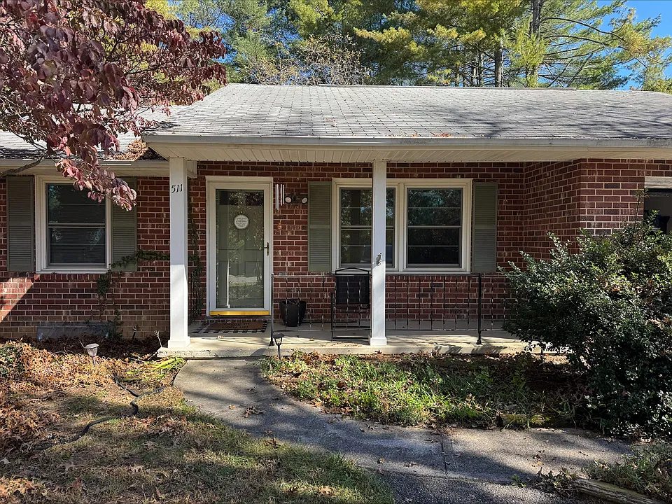 511 Cranwell Cir
