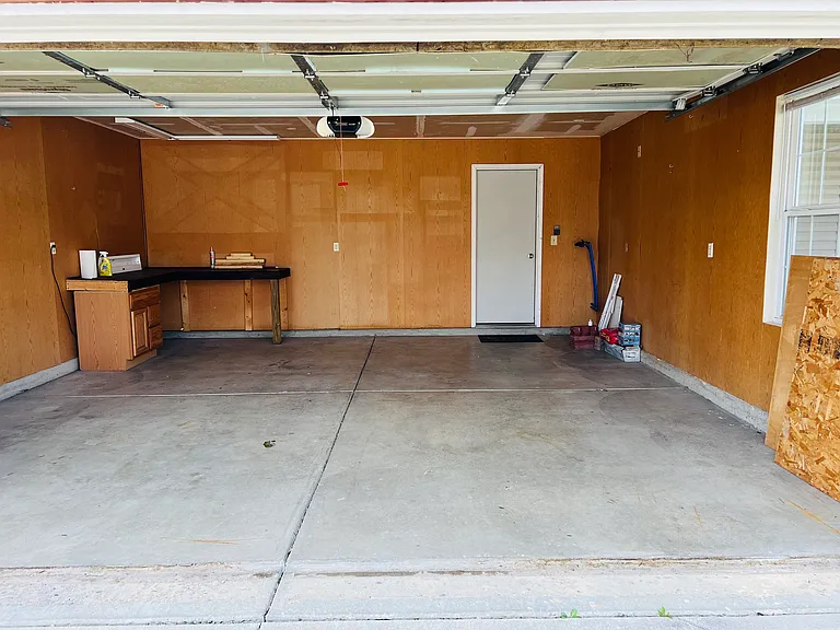 2201 Schoolmarm Dr — Photo 16