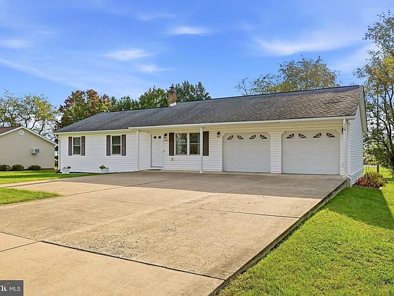 3rd image of 1229 Ox Rd