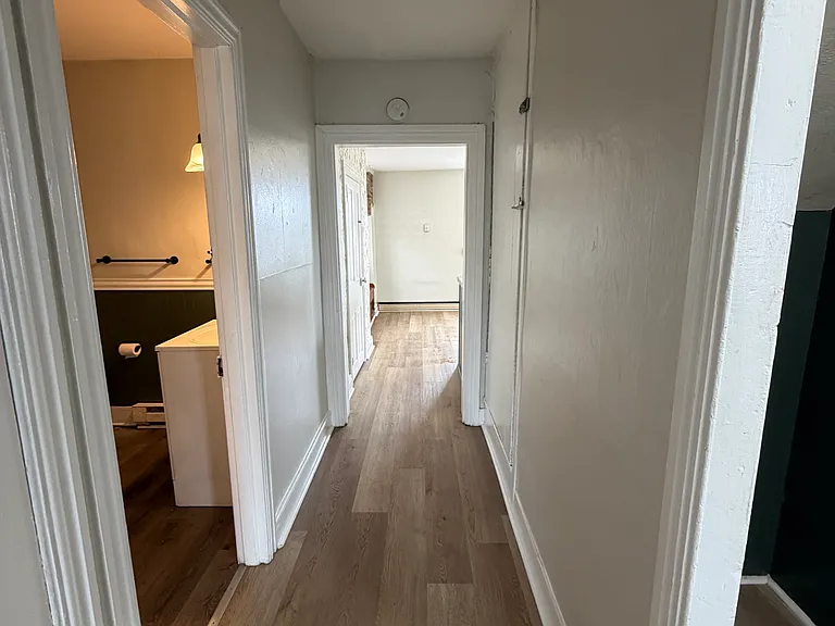 105 E Main St #2 — Photo 38