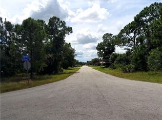 658/660 Creuset Ave S, Lehigh Acres, FL 33974