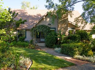 3300 Forest Hills Dr, Redding, CA 96002