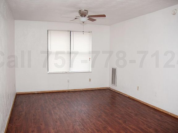 Twin 2 Living Room