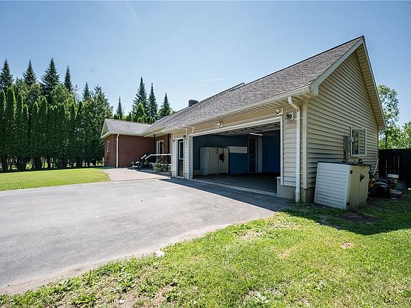 3rd image of 9864 Morgan Rd