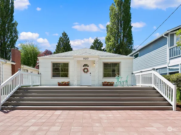9017 4th Avenue NW, Seattle, WA 98117
