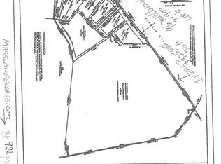 96 Millbury Rd, Oxford, MA 01540