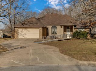 1385 Cherokee Court, Marshfield, MO 65706