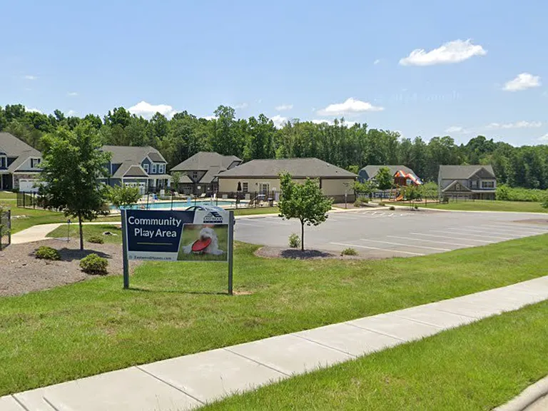 4283 Falls Lake Dr SW — Photo 30