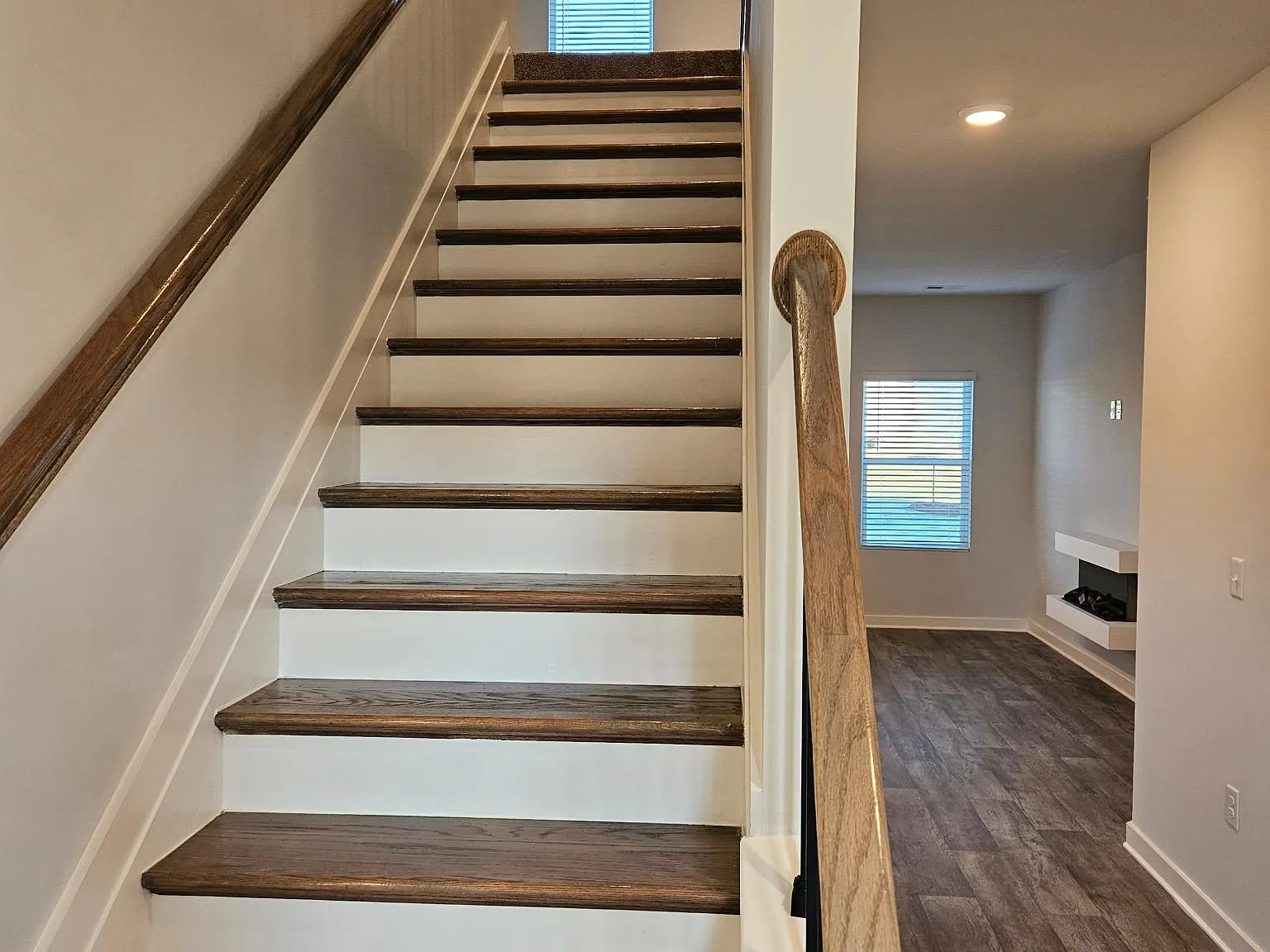 4 bed, 3.5 bath, 2700 sqft, $3,750 — Photo 4