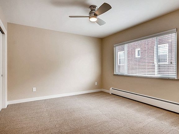 5th image of 1421 N Steele St #103
