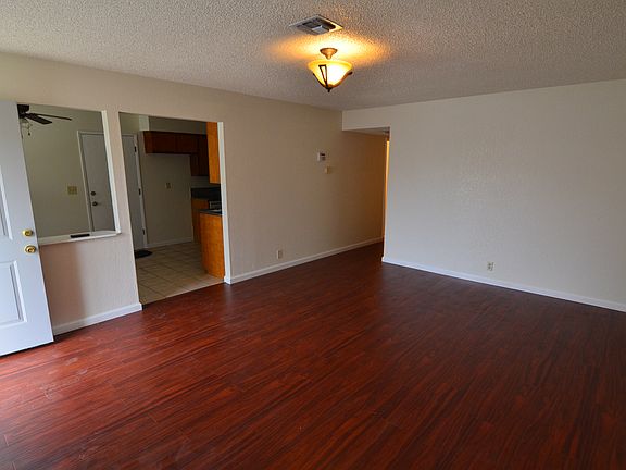2nd image of 2528 50th Ave