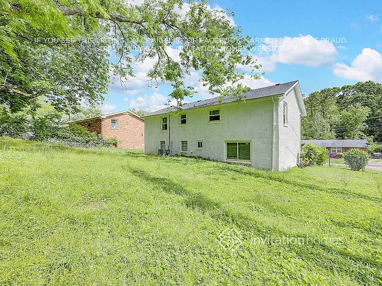 631 Truxton Ct — Photo 21