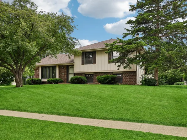 4500 73rd St, Urbandale, IA 50322