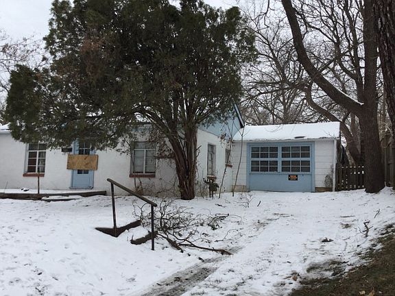 2nd image of 8610 Woodland Ave