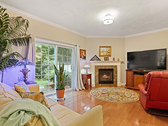 3rd image of 701 Crystal Way #701