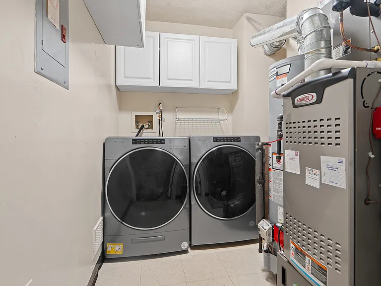24 Amberly Ct #0 — Photo 12