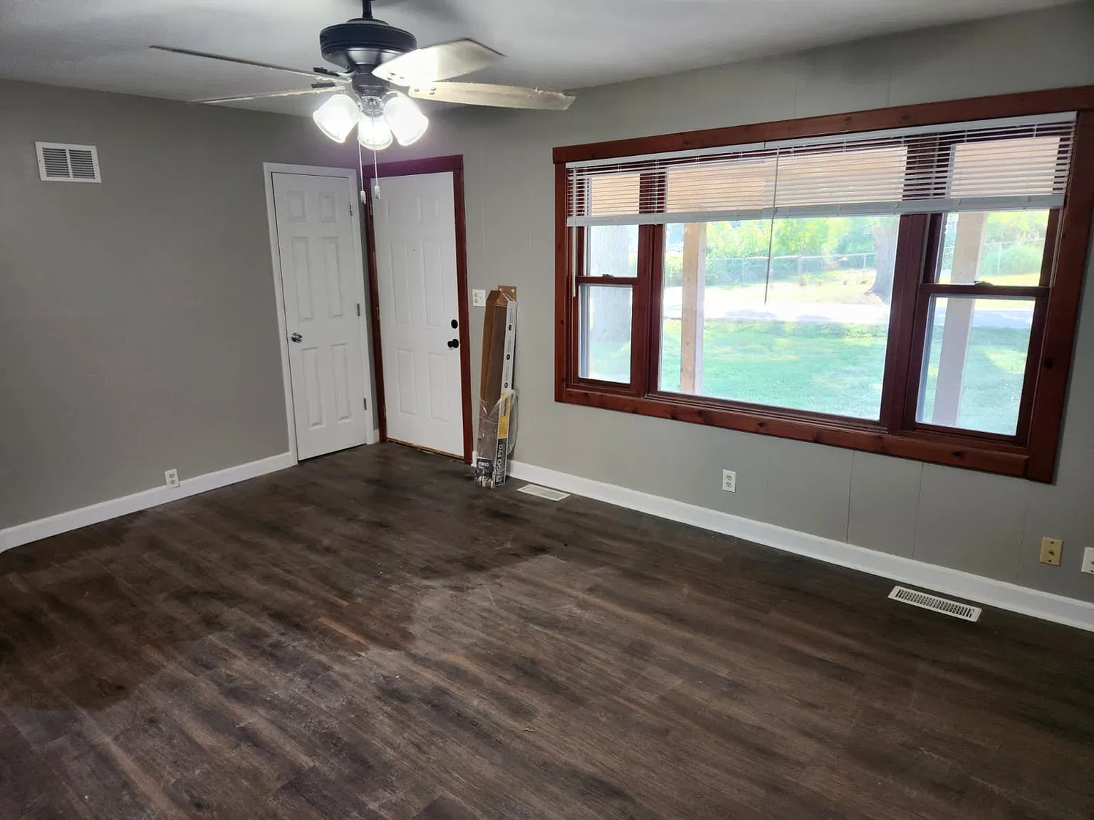 3 bed, 1104 sqft, $1,200 — Photo 4