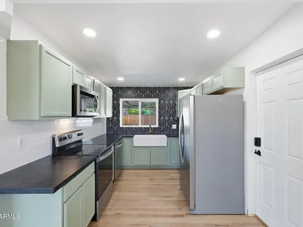 2230 W CAMBRIDGE Avenue, Phoenix, AZ 85009