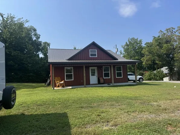 405 Walnut St, Marshall, AR 72650