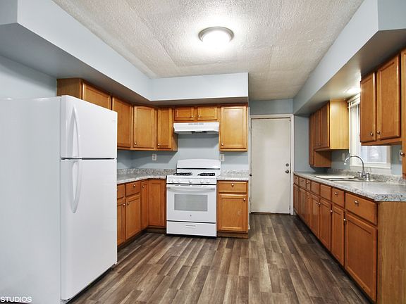 4th image of 2117 Hervey Ave