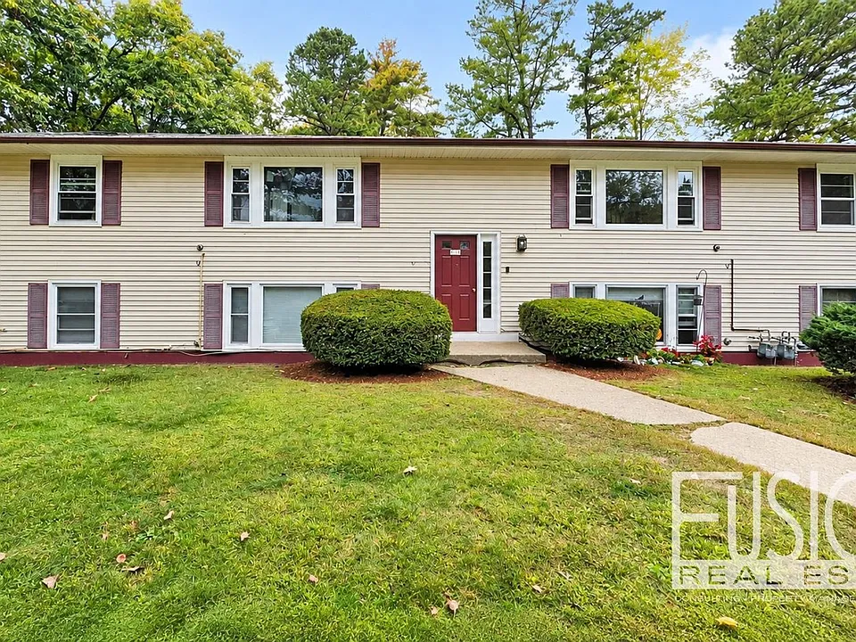 78 Sand Hill Rd #6