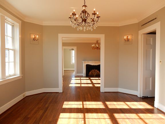 dng rm. looking to lvg rm