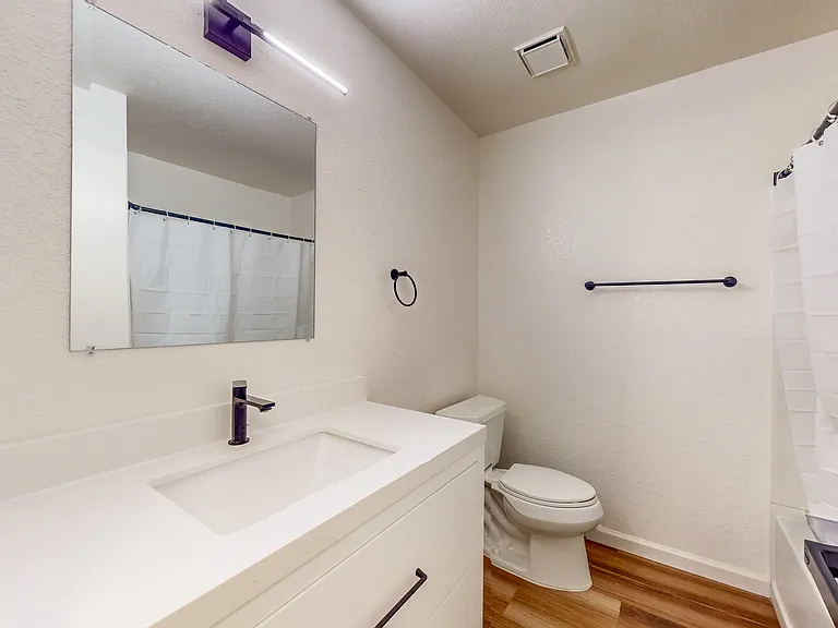 5105 Old Redwood Hwy #89 — Photo 2