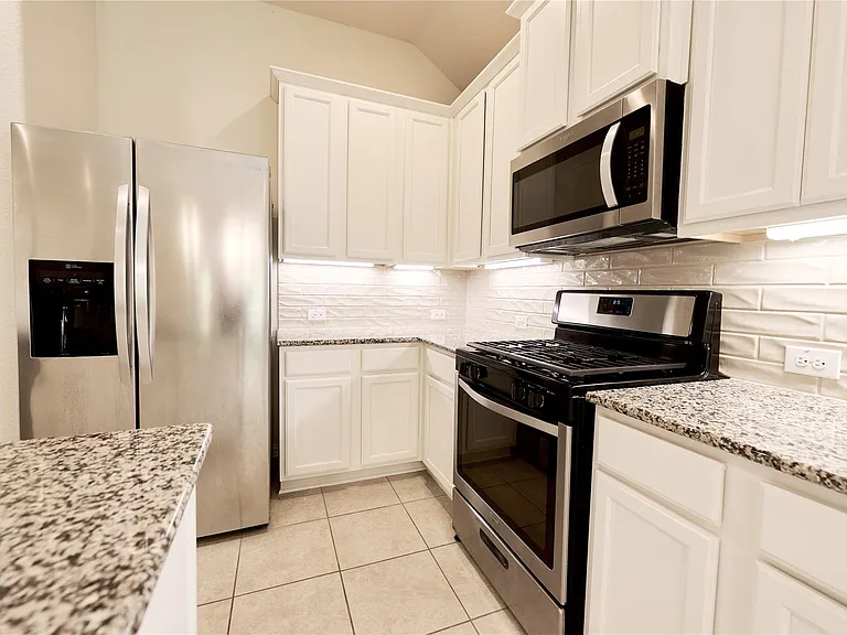 604 Linnwood Dr W — Photo 18