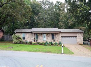 15 Greenview Cir, Sherwood, AR 72120