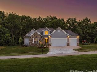 2012 E Slade Ln, Mahomet, IL 61853