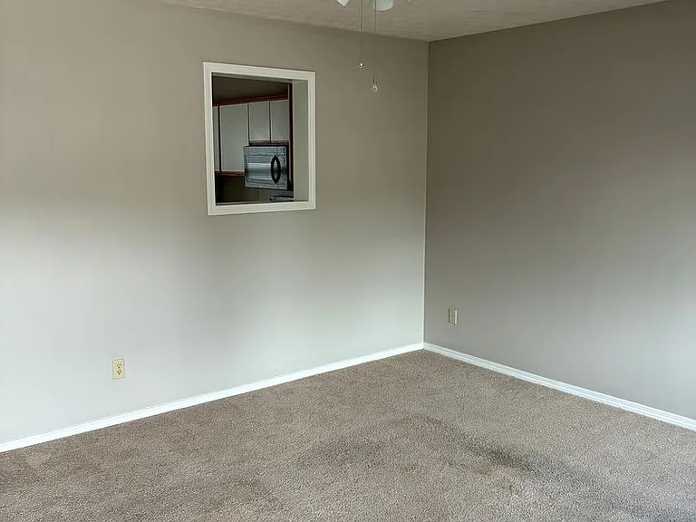 1377 West Allen Street — Photo 2