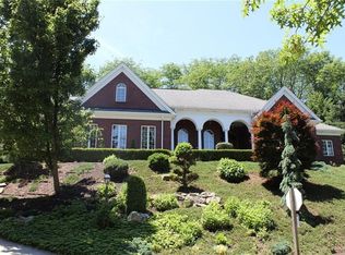 126 Saint Ives Dr, Greensburg, PA