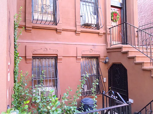 Rented by Susumu Kamijo | media 40