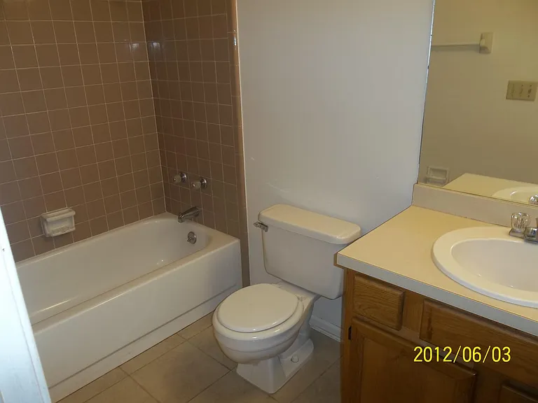 100 Creekwood Cir — Photo 21