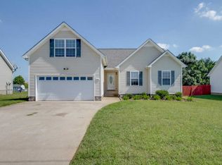 3883 Mackenzie Dr, Clarksville, TN 37042