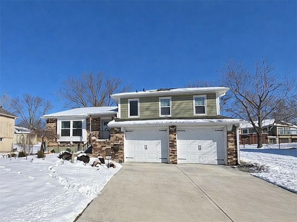 2nd image of 4509 NW Wallingford Dr