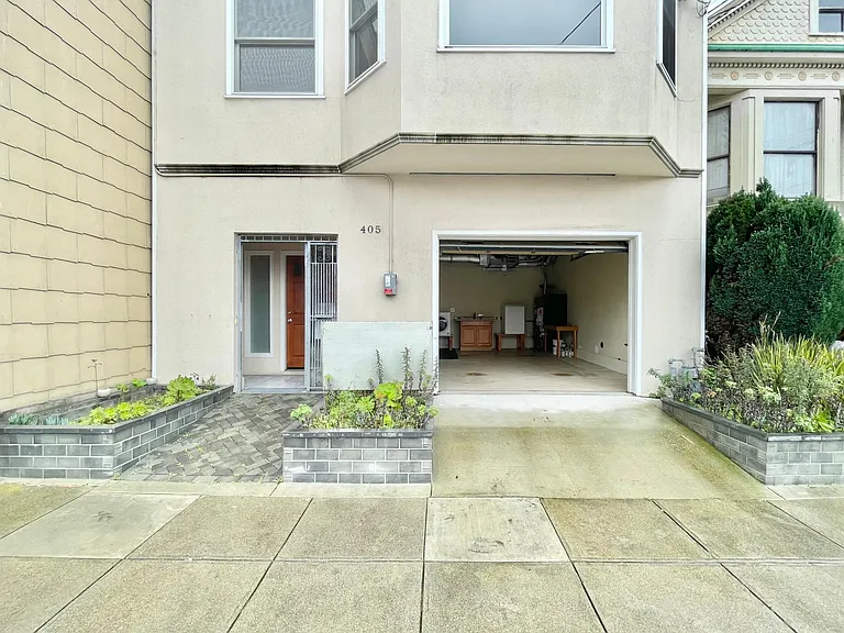 405 Lisbon St — Photo 41