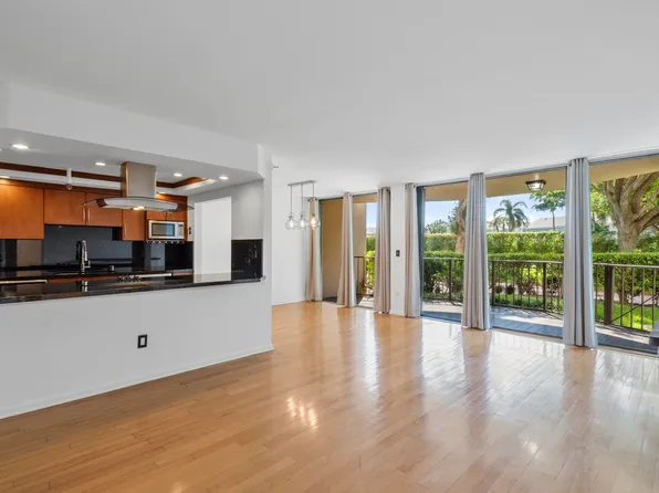 859 Jeffery Street #111, Boca Raton, FL 33487