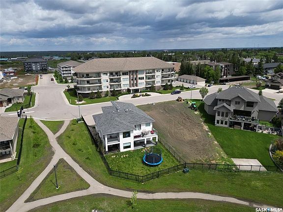 3rd image of 2885 Lakeview DRIVE